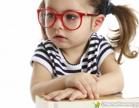Как лечить частое моргание глаз у детей?